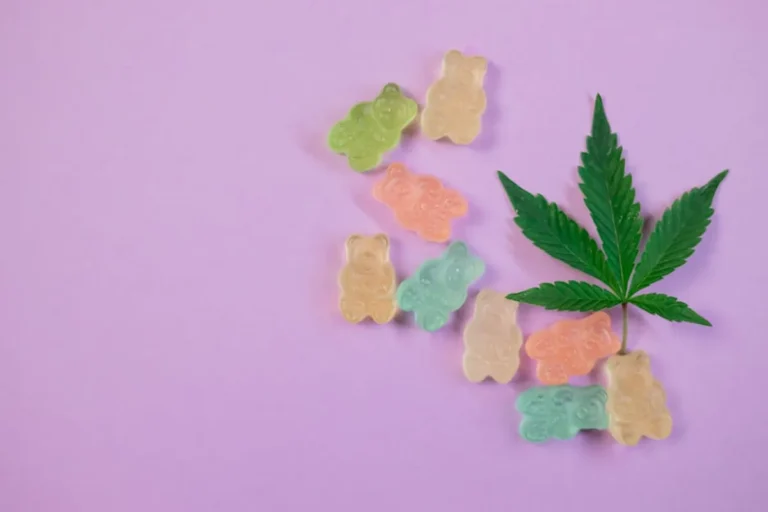 Best weed gummies: Benefits, Risks, Reviews, and What to Know